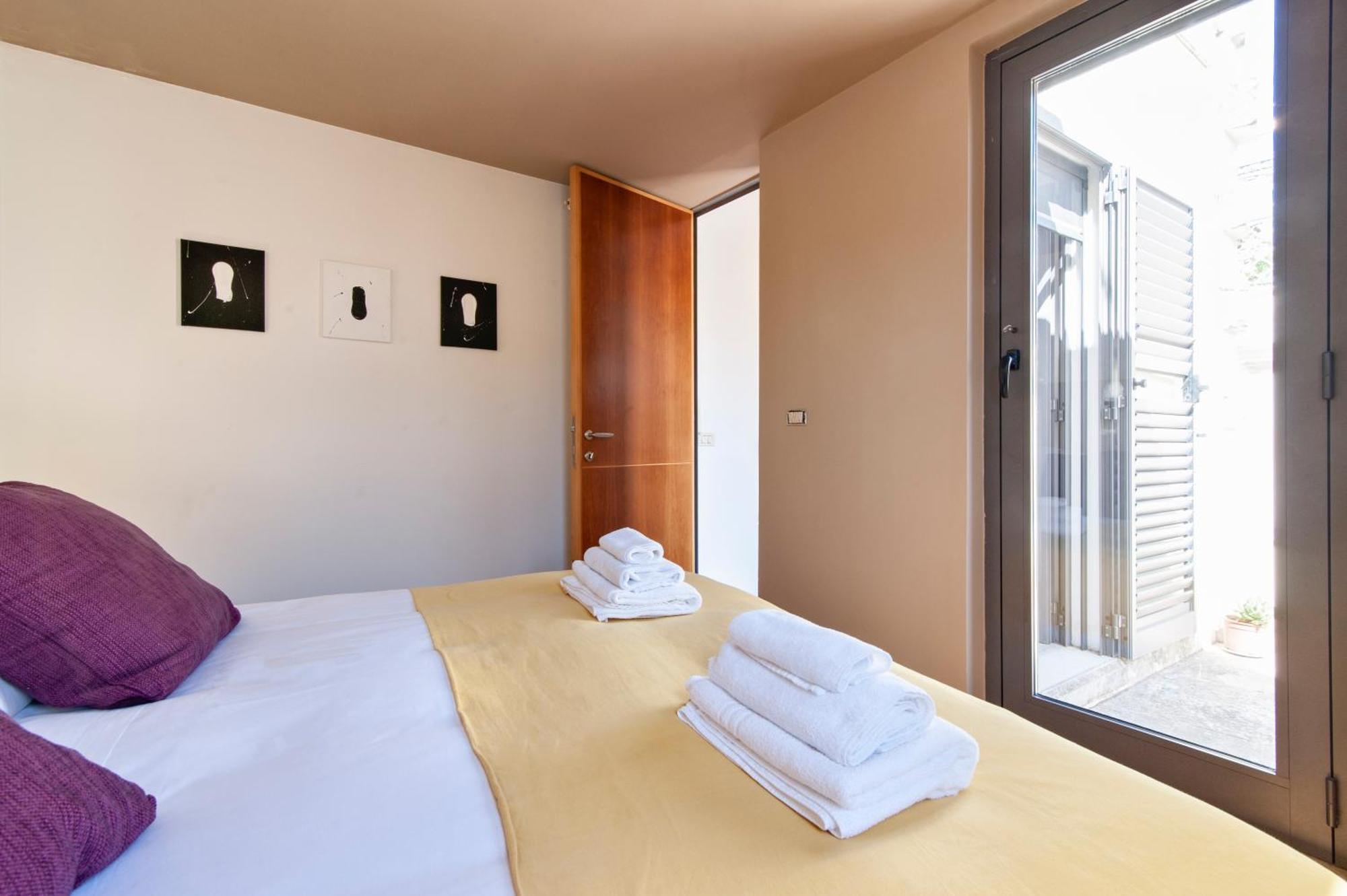 Porta Deuropa Bed & Breakfast Lecce Exterior photo